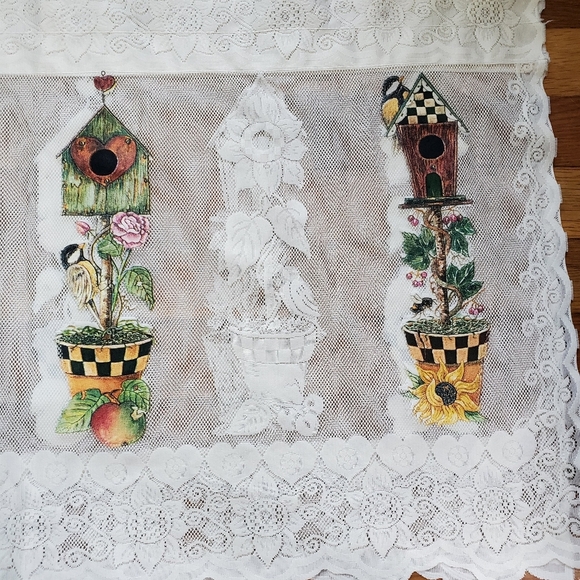 Lace flowers, birds and birdhouses window valance curtain Cottagecore - Picture 11 of 12